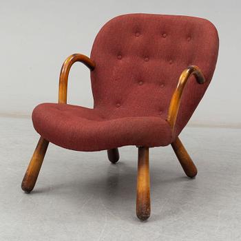 A mid 20th cenutry "Clam Chair" / "Muslinge", attributed to Philip Arctander.