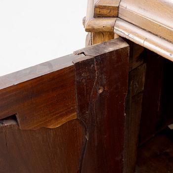 Vitrinskåp, troligen Holland, 1800-tal.