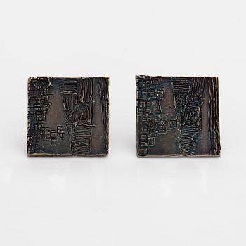 Björn Weckström, A pair of silver cufflinks. Galerie Björn Weckström, Helsinki 1963.