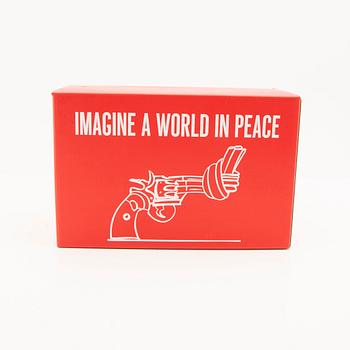 Carl Fredrik Reuterswärd, Non-Violence Project Foundation, skulptur daterad och nurmerad 2017 4/30.