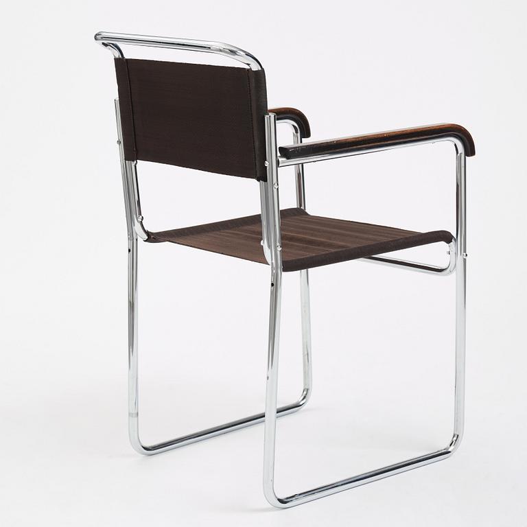 Marcel Breuer, most likely an intermediate version of  model "B-11", Thonet ca 1929-30.