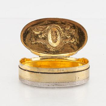 A Swedish 18th century silver box mark of Nils Hellberg Stockholm 1790 weight 64 grams.