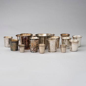 BÄGARE, 17 st, silver 800-925, diverse stämplar, 1900-tal. Totalvikt 635 g.