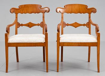 KARMSTOLAR, ett par. Karl Kohan. 1800-tal.