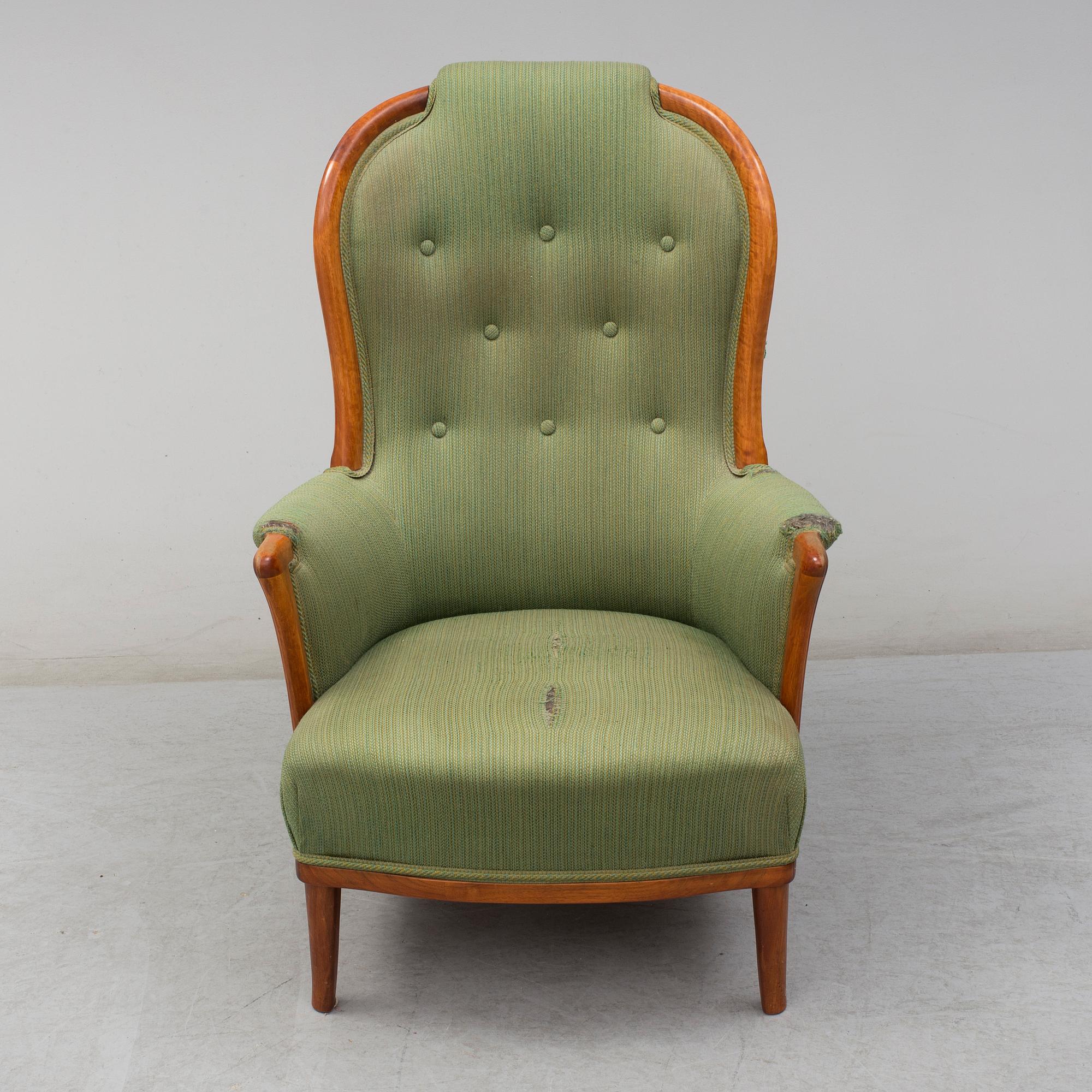 CARL MALMSTEN, fåtölj, "Vår Fru", O.H. Sjögren, Tranås. Brickmärkt. 1900-talets andra hälft.