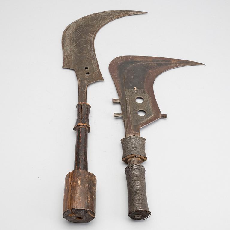 DAGGERS, TROMBASH, MANGBETU, D R Congo, CURRENCY.