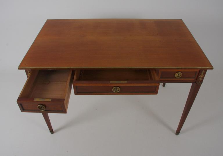 SKRIVBORD, gustaviansk stil.