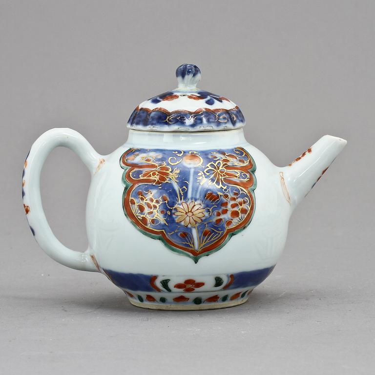 KANNA, porslin, Kina, 1700-tal.