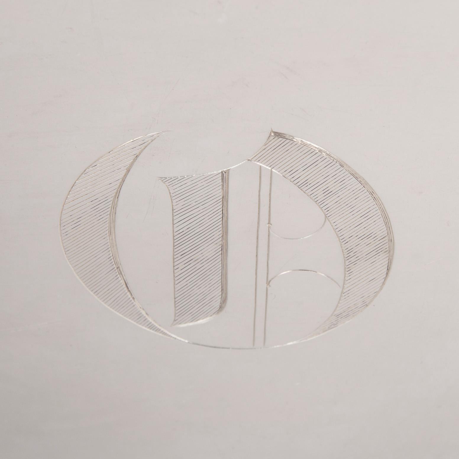 BRICKA, sterlingsilver, "Chippendale" Gorham, Rhode Island, USA 1954. Vikt ca 776,5 g.