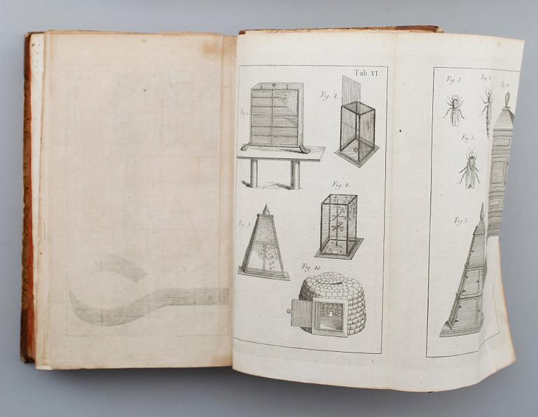 BÖCKER: NYA SWENSKA ECONOMISKA DICTIONNAIREN AV JohanFischerström, 1-3, tryckta 1779-81, 2 volymer.