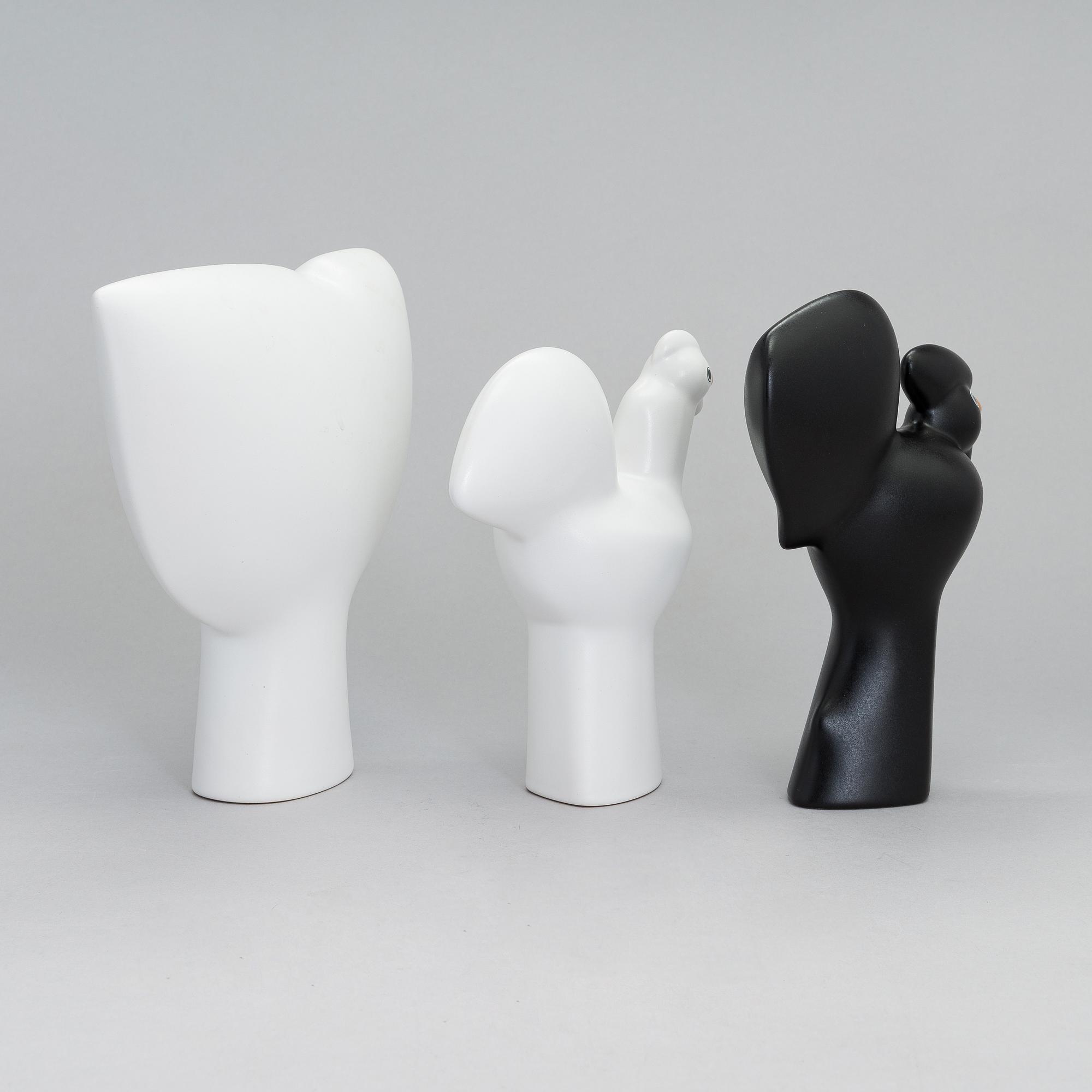 Howard Smith, figuriineja, 3 kpl, keramiikkaa, sarjasta Parvi, Arabia 1900-luvun loppu.