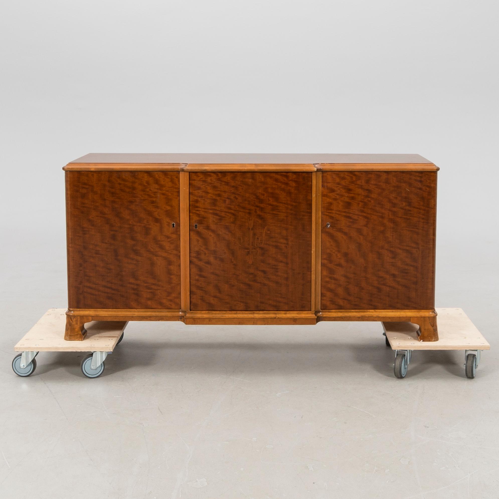 Sideboard 1940s.