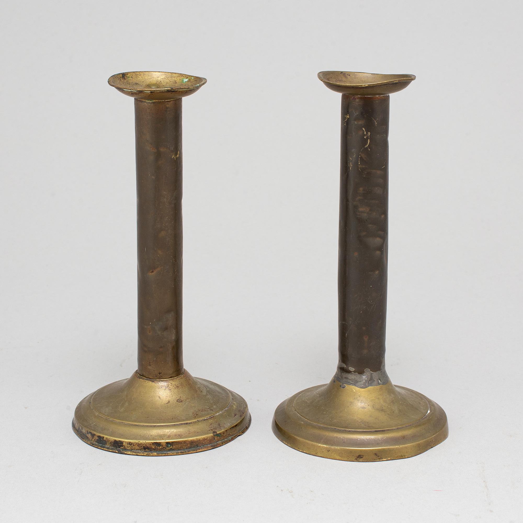 LJUSSTAKAR, ett par, mässing och plåt, 1800-tal.