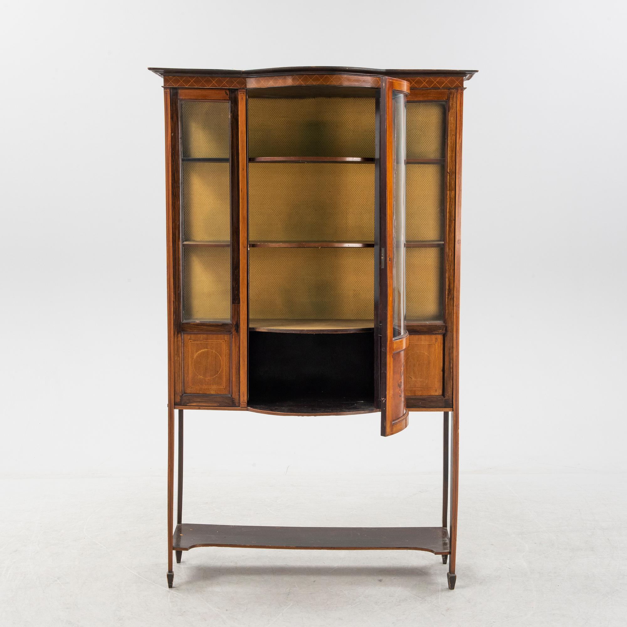A Georgian style mahogany veneered display cabinet, early 20th century,