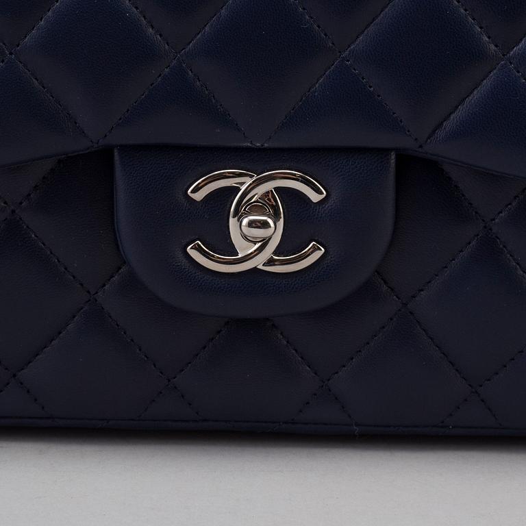 VÄSKA, "Jumbo Single Flap Bag", Chanel, 2009-2010.