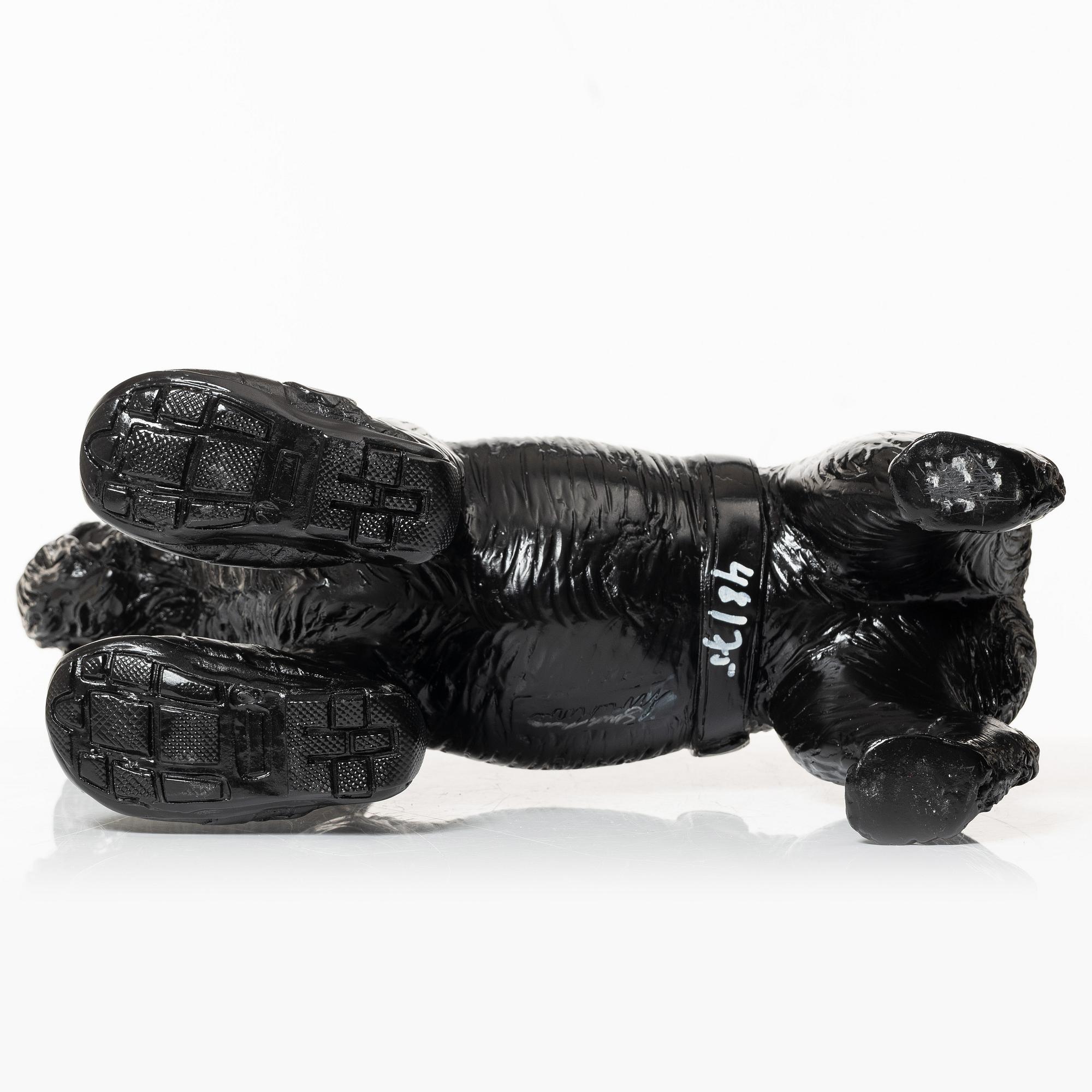 William Sweetlove, "Cloned Griffon Bruxellois with pet bottle" (Black).