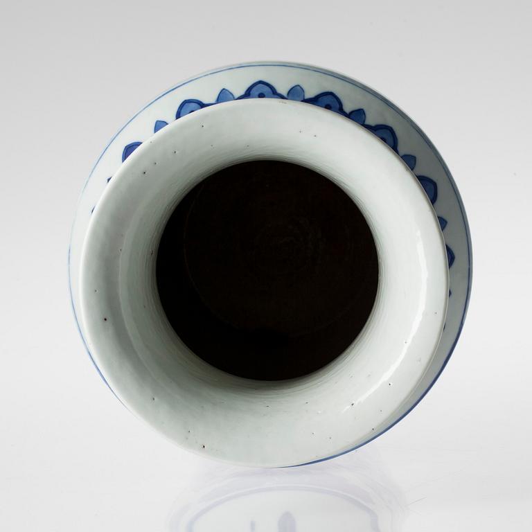 VAS, porslin, Kina sekelskiftet 1800/1900.