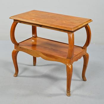 SIDOBORD, senbarockstil, 1900-talets första hälft.
