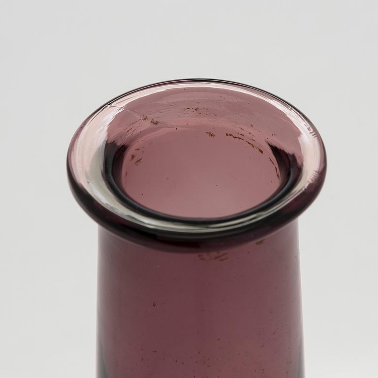 Tapio Wirkkala, karahvi, tilaustyö, signeerattu Tapio Wirkkala. Iittala/Kultakeskus, 1960-luku.