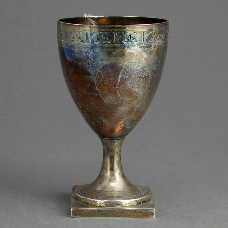 POKAL, silver, London, England, 1800-tal. Vikt ca 155 gram.