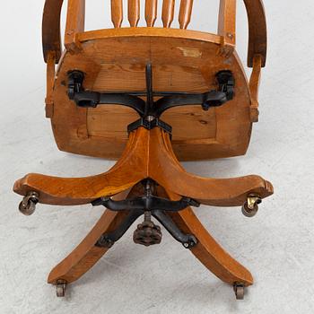 A Jugend desk chair, Åtvidabergs Snickerifabrik, Åtvidaberg, early 20th Century.