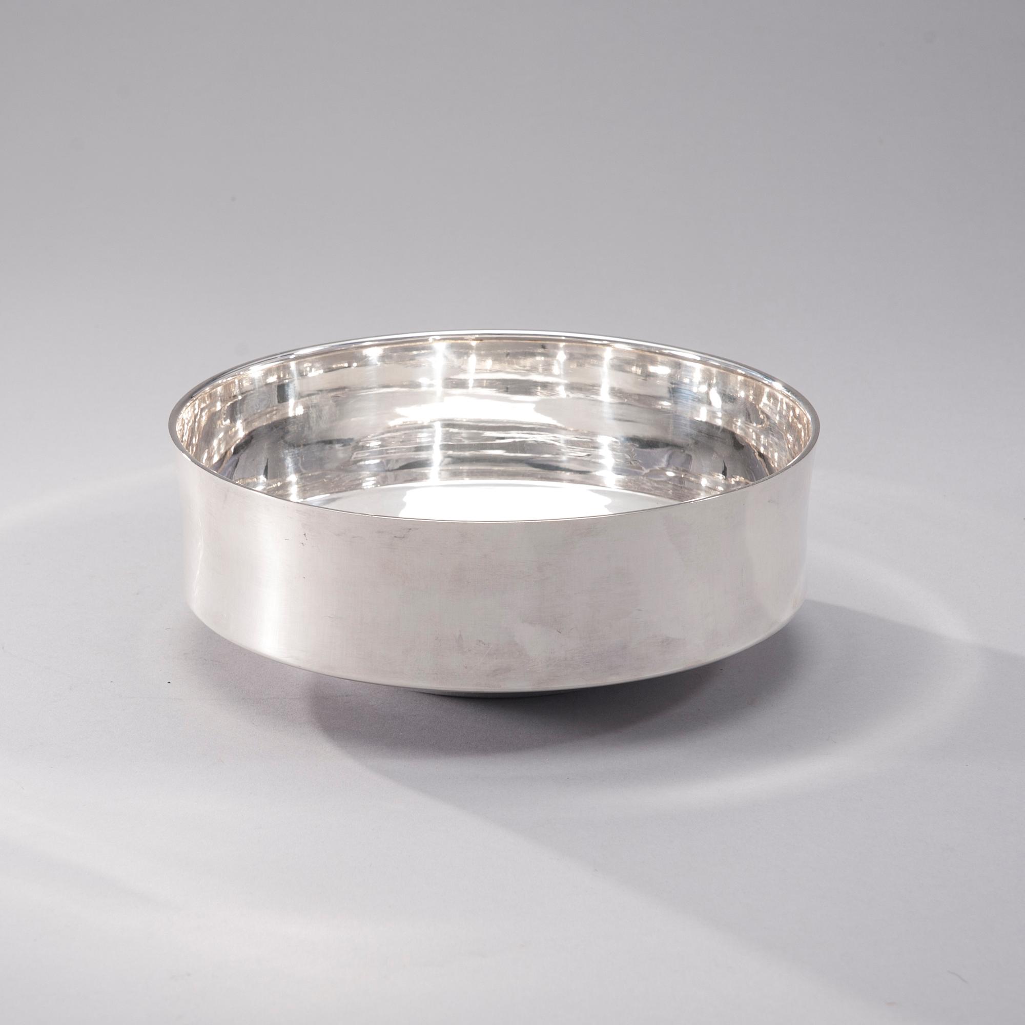 SKÅL, silver, Tillander, Helsingfors 1972. Vikt 528,6 g.