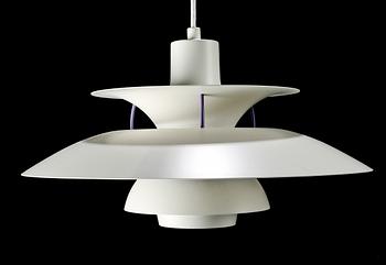 TAKLAMPA, "PH 5", Poul Henningsen för Louis Poulsen, Danmark. Höjd ca 28 cm.