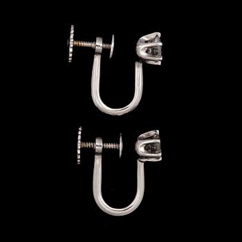 SMYCKEN, 4 delar, 14k o 18k guld o vitmetall bla med 2 diamanter tot ca0,32ct. Tot vikt 17,g (exkl örhängena).