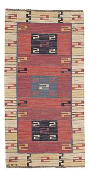 206. Märta Måås-Fjetterström, MATTO, A RUNNER, "Röda Esset", flat weave, ca 225,5-228,5 x 112-115 cm, signed AB MMF.