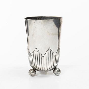 Vase on ball feet, silver, Wilhelm T. Binder, Germany, first half of the 20th century.