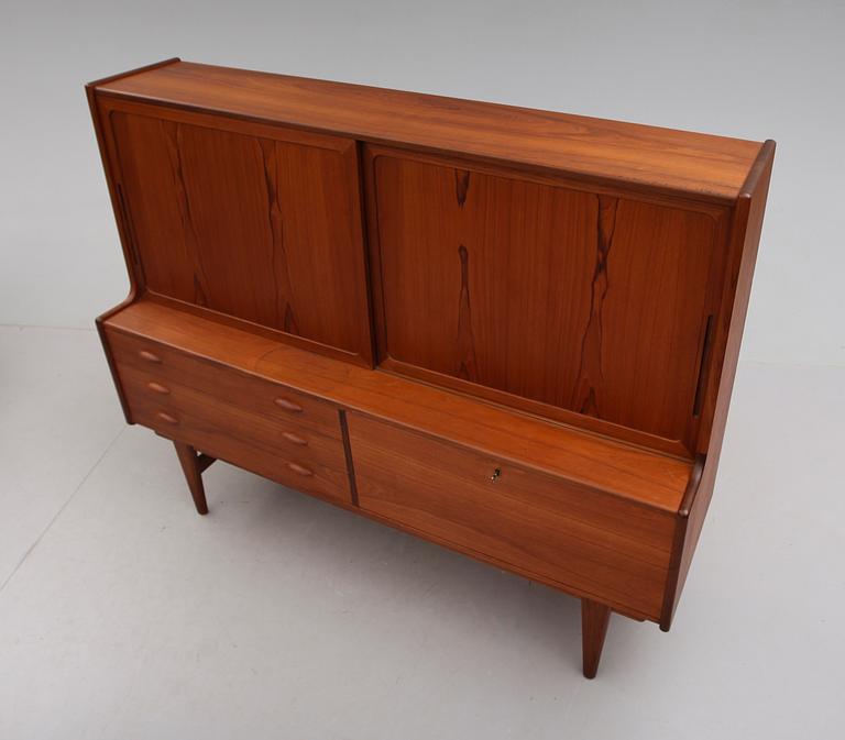 SIDEBOARD/SKÅP, 1900-talets andra hälft.