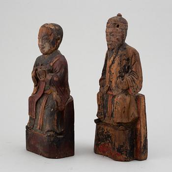 SKULPTURER / DEKORELEMENT, 2 st, målat trä, Kina, 1800-tal.
