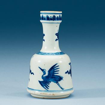 1887. A blue and white bottle flask, Qing dynasty, Kangxi (1662-1722).