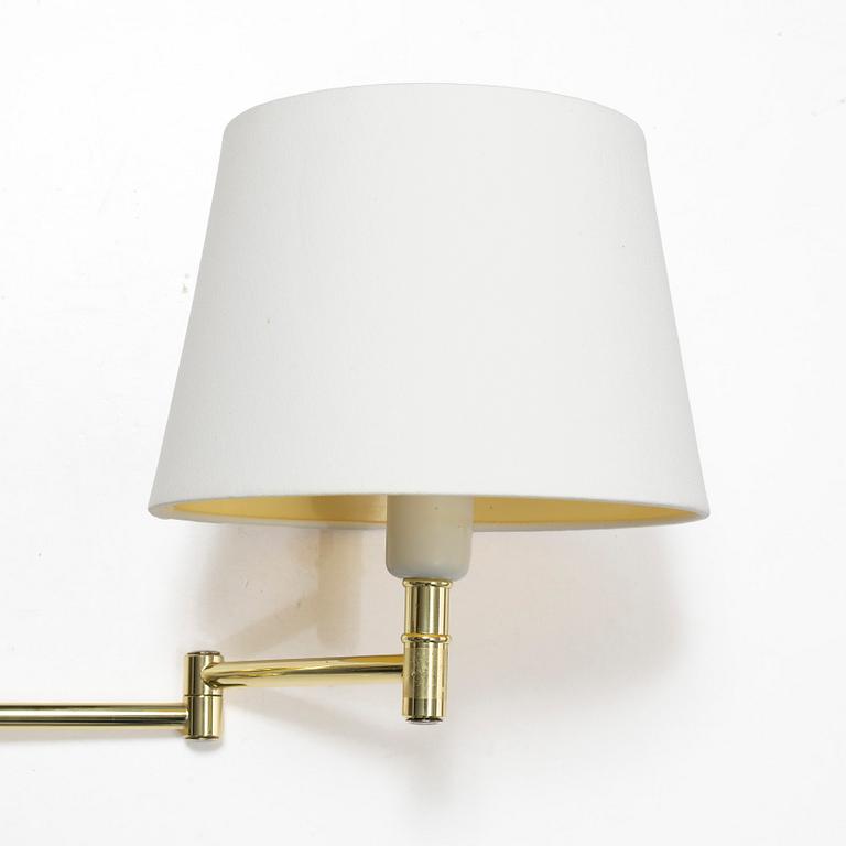 A pair of wall lamps, a pair, late 20th Century.