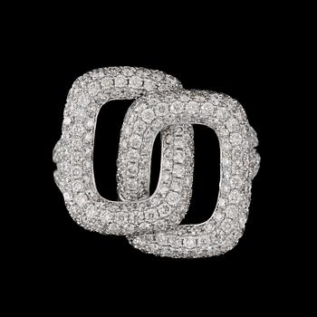 RING, 18k vitguld med briljantslipade diamanter ca 2.70 ct. Vikt ca ca10g.