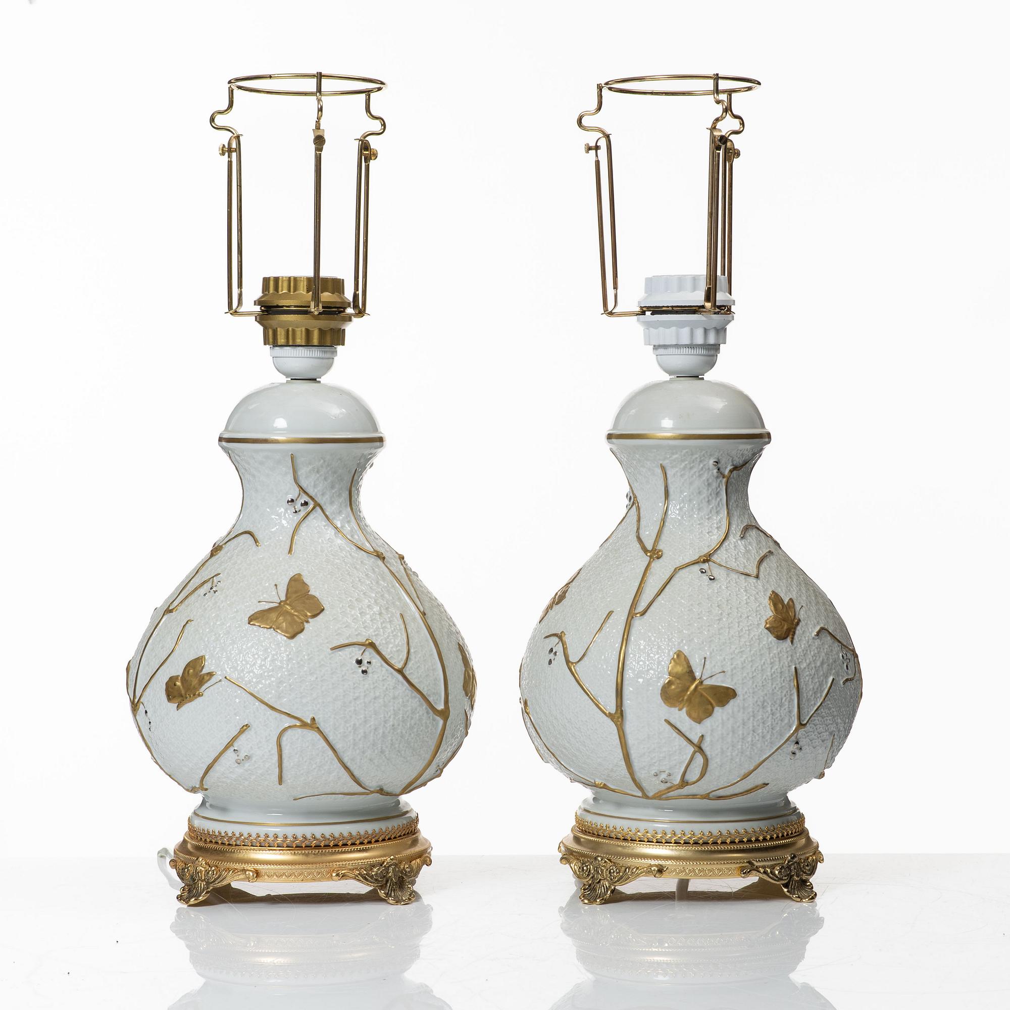 A pair of porcelain table lamps, Carpié, Italy.