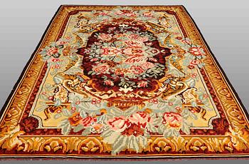 A CARPET, Kilim Bessarabia, ca 320 x 213 cm.