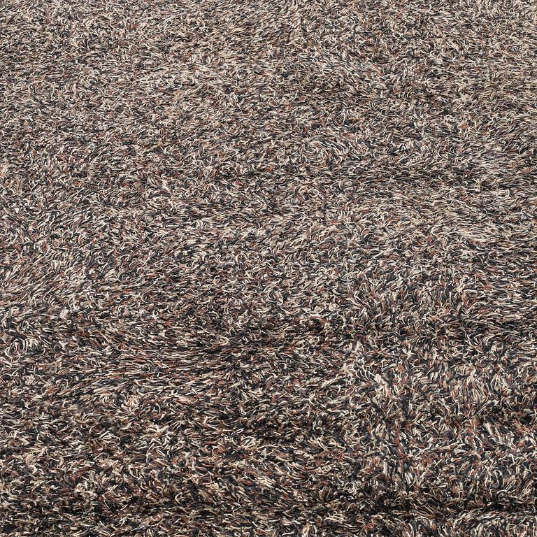 A carpet, "Moss 3", tuftad, designad av Gunilla Lagerhem-Ullberg, ca 365 x 335 cm.