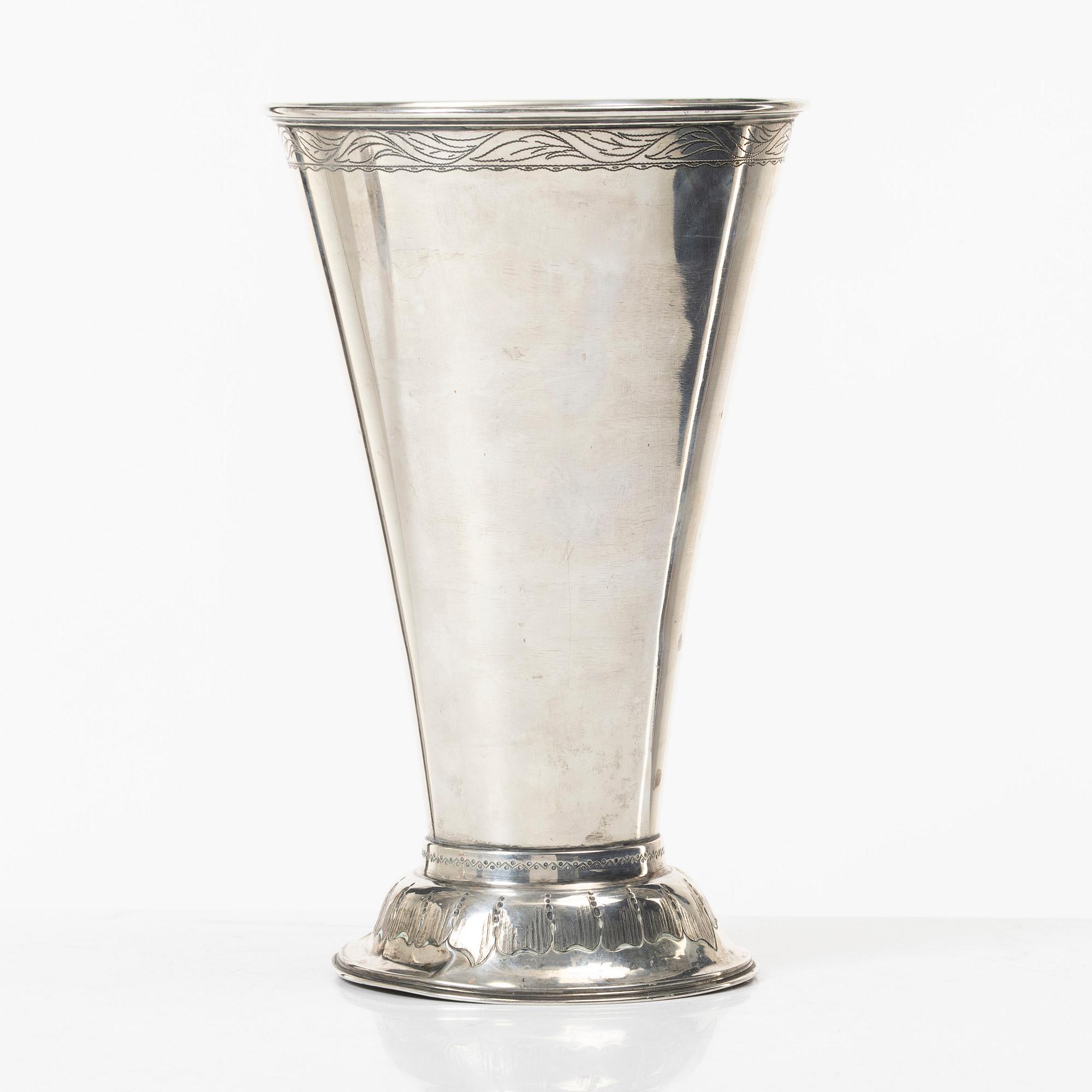 A silver beaker by Berndt Erlandsson, Kristianstad, Sweden, 1902.