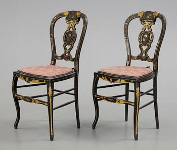 STOLAR, ett par, Engelsk stil, sent 1800-tal.