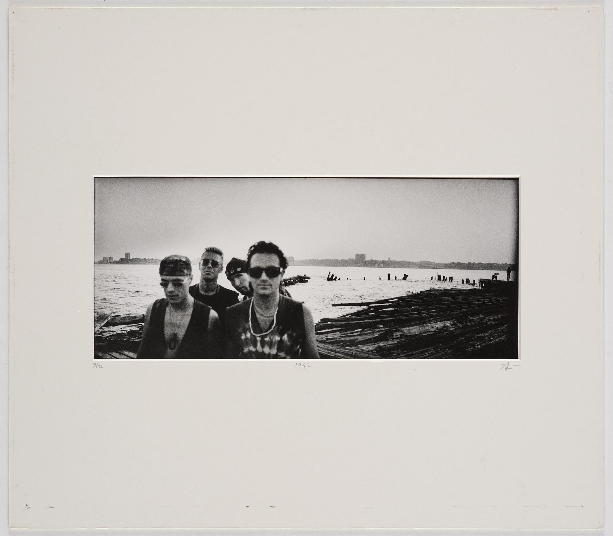 Anton Corbijn, "22:U2", 1982-2003.