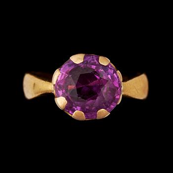 981. RING, rosa safir ca 3.80ct.