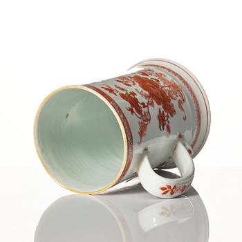 An iron red tankard, Qing dynasty, Kangxi (1662-1722).
