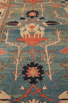 A carpet, West Persian, ca 653,5 x 495,5 cm.