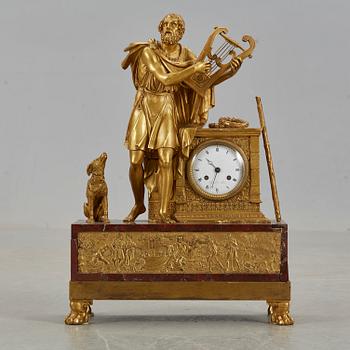 BORDSPENDYL, empire, Gerard A Paris. 1800-talets första del.
