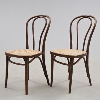 STOLAR, ett par, Thonet-typ, 1900-talets början.