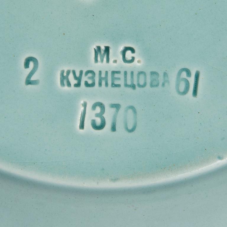 ÄGGSKÅL, porslin, Kuznetsov, Tver, Venäjä 1870-1889.