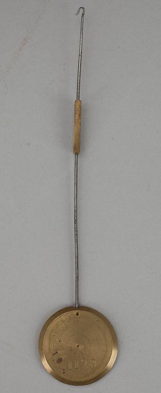 BORDSKLOCKA, brons, nyrokoko, 1800-talets senare hälft.