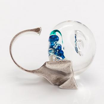 Björn Weckström, Ring "Förstelnad sjö", sterlingsilver och akryl. Lapponia 1973.