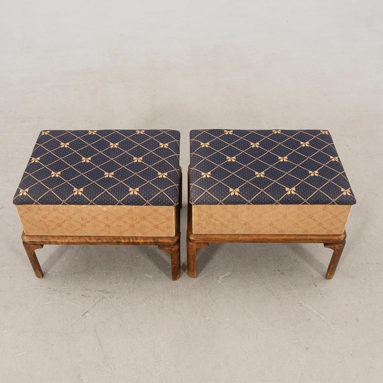 Pallar med förvaring ett par 1940-tal.